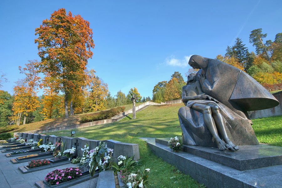 Medininkų aukos palaidotos Antakalnio kapinėse | lrs.lt nuotr.