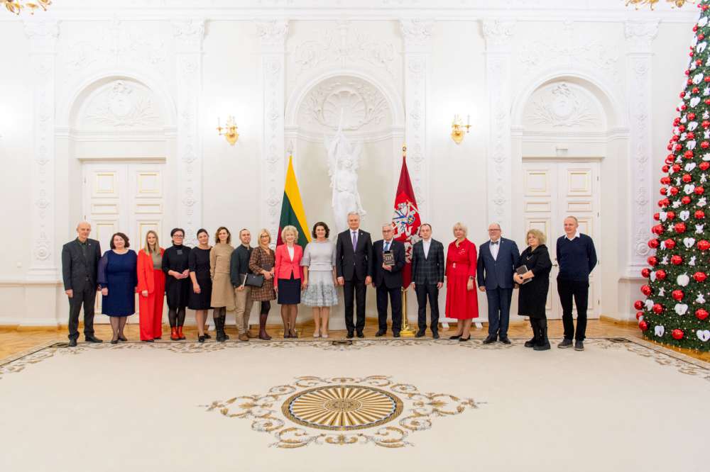 Prezidentas susitiko su pirmojo lietuviško mėnraščio „Aušra“ naujojo leidimo kūrybine grupe ir mokytojais bei muziejininkais | lrp.lt, R. Dačkaus nuotr.