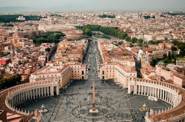 Vatikanas | unsplash.com, C. Miller nuotr.