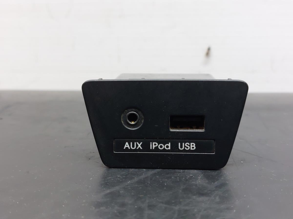 Módulo USB / AUX / IPOD HYUNDAI ix35 (LM, EL, ELH)