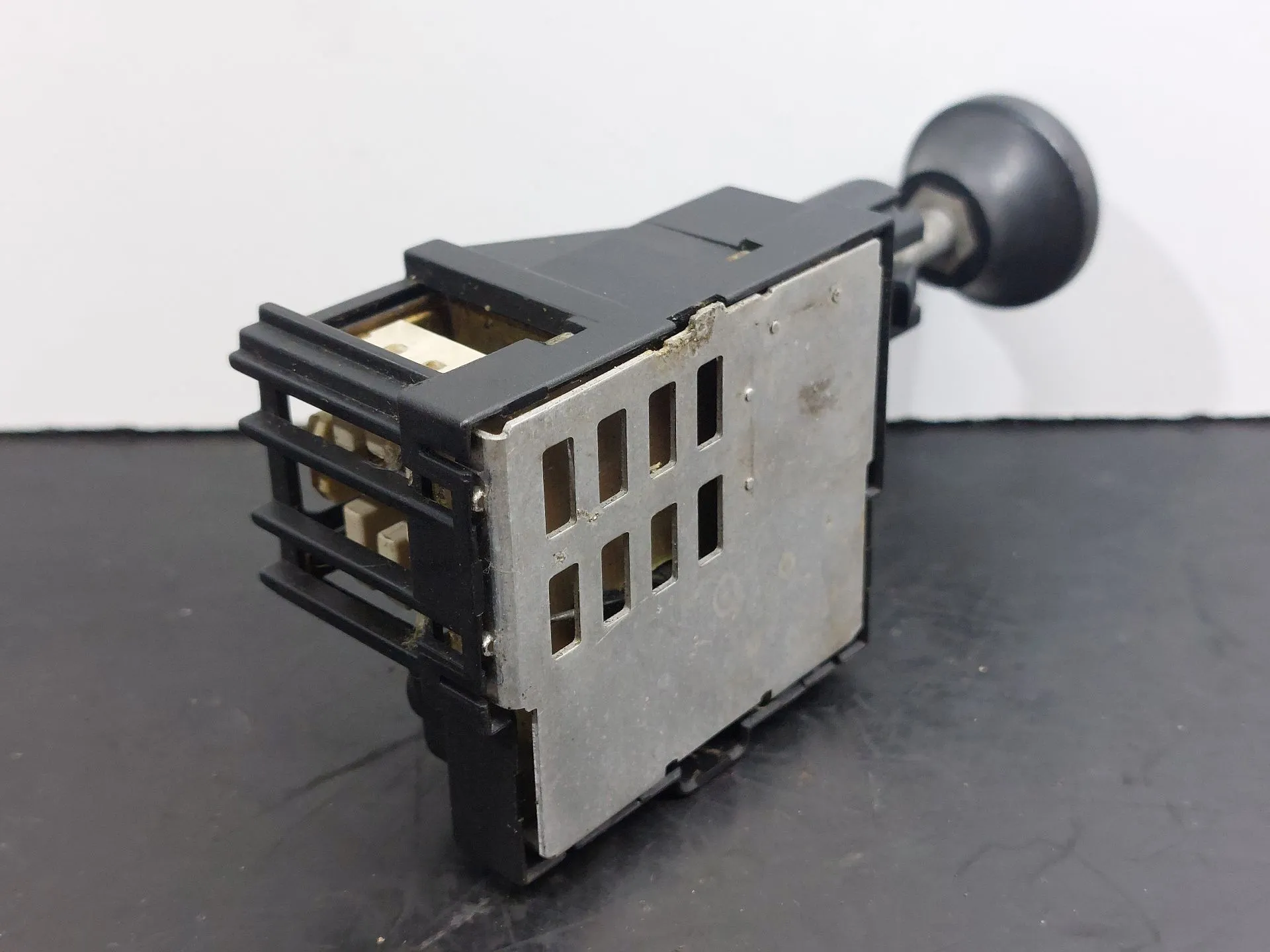 Botão / interruptor de luzes BMW 3 (E30) Imagem-2