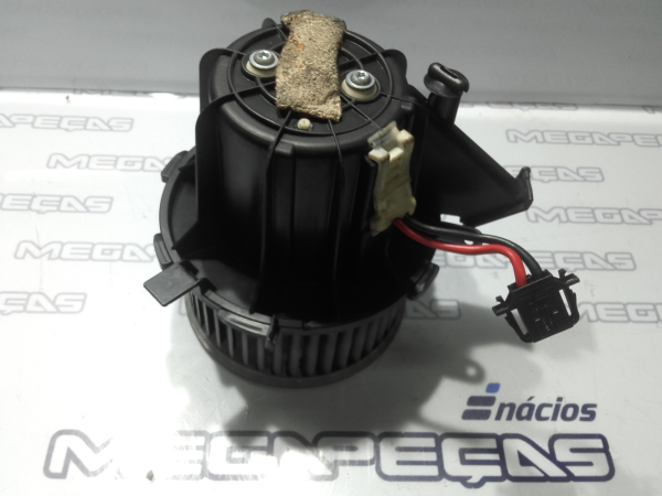 Motor de calefacción AUDI A4 (8K2, B8)