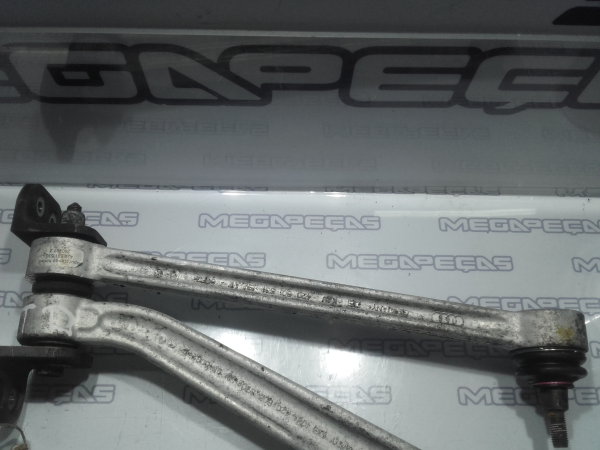 Brazo suspensión trasero derecho AUDI R8 (422, 423)