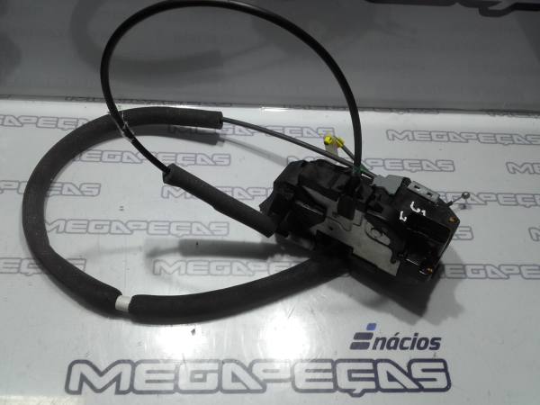 Fechadura / fecho porta frente esquerdo NISSAN Juke (F15)
