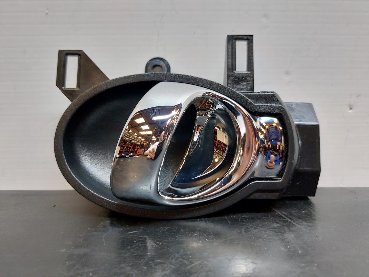 Left front interior door handle NISSAN Juke (F15)