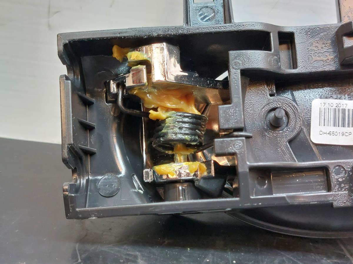 Poignée intérieure porte avant gauche NISSAN Juke (F15) Imagem-4