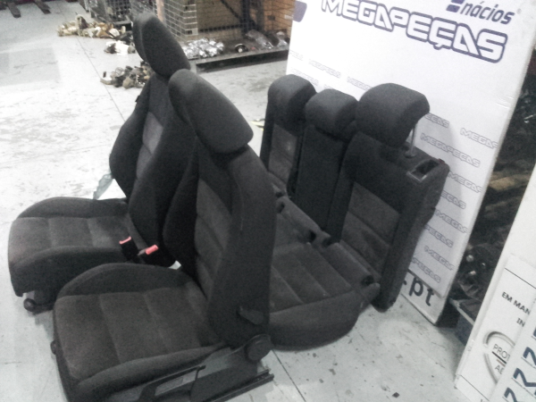 Conjunto de bancos VOLKSWAGEN Golf VI (5K1) Imagem-3