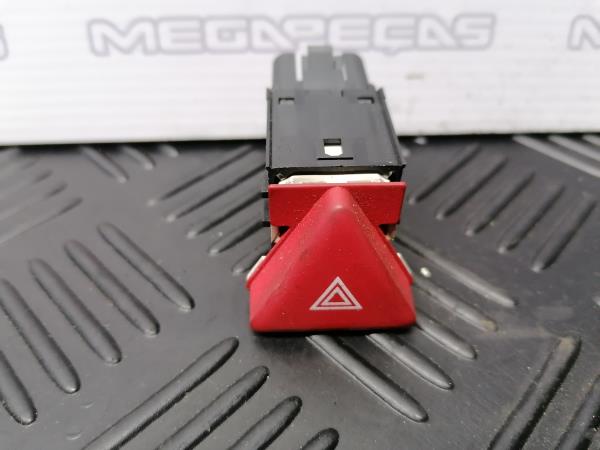 Bouton de Warning/ interrupteur 4 feux de détresse VOLKSWAGEN Golf V (1K1)