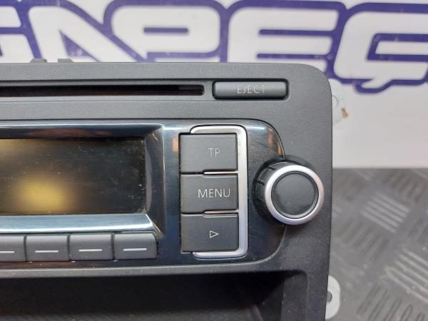 Rádio / auto-rádio VOLKSWAGEN Polo (6R, 6C) Imagem-1