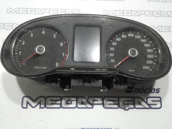 Quadro strumenti / Pannello strumenti VOLKSWAGEN Polo (6R, 6C) Imagem-0