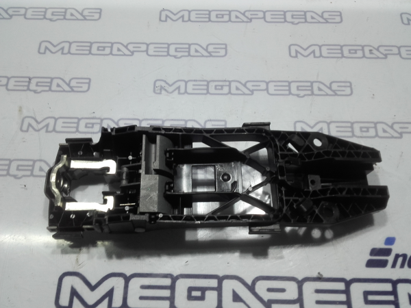 Left rear door handle support VOLKSWAGEN Golf VI (5K1) Imagem-1