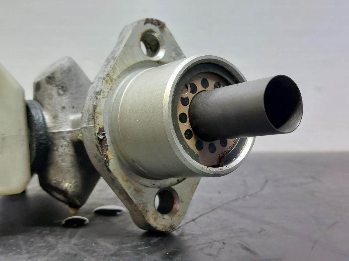 Pompe centrale de frein RENAULT Clio II (BB0/1/2_, CB0/1/2_) Imagem-5