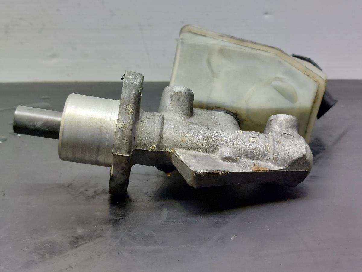 Pompe centrale de frein RENAULT Clio II (BB0/1/2_, CB0/1/2_) Imagem-8