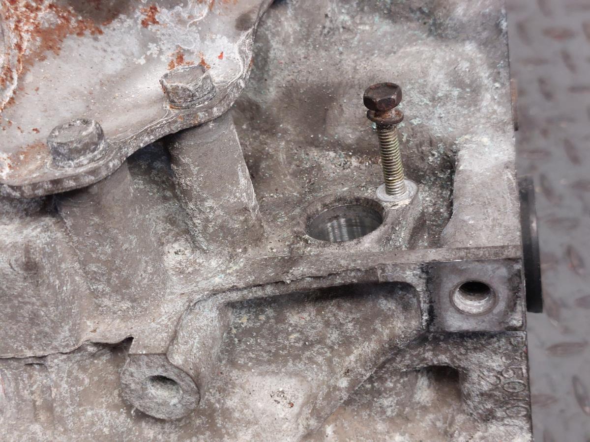 Caixa de velocidades manual TOYOTA Corolla Sedan (_E11_) Imagem-9