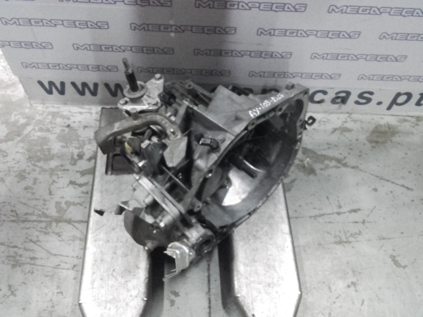 Caixa de velocidades manual PEUGEOT 406 (8B)