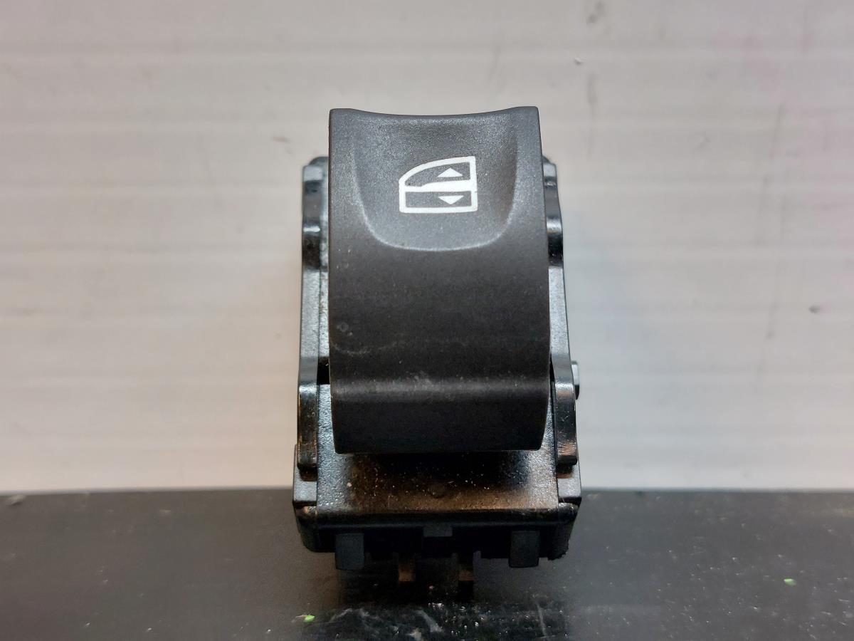 Right Front window control RENAULT Megane III (BZ0_)