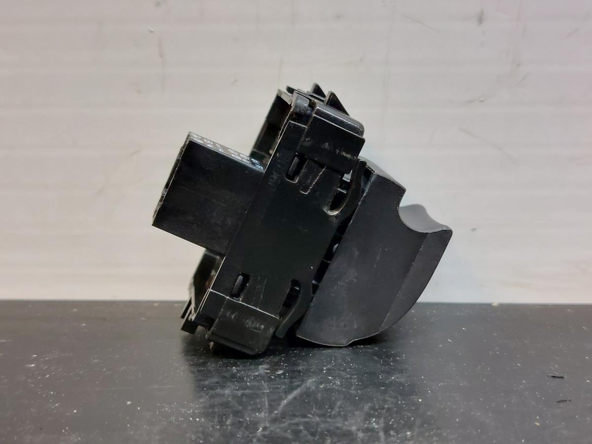 Right Front window control RENAULT Megane III (BZ0_) Imagem-2