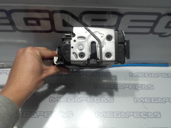 Front Left Door Lock MERCEDES-BENZ Classe A (W176) Imagem-1