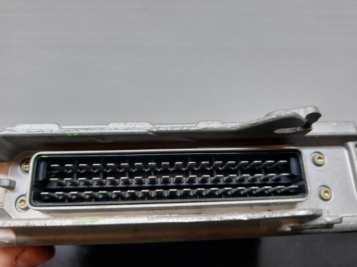 Engine control unit / ECU BMW 3 (E36) Imagem-4