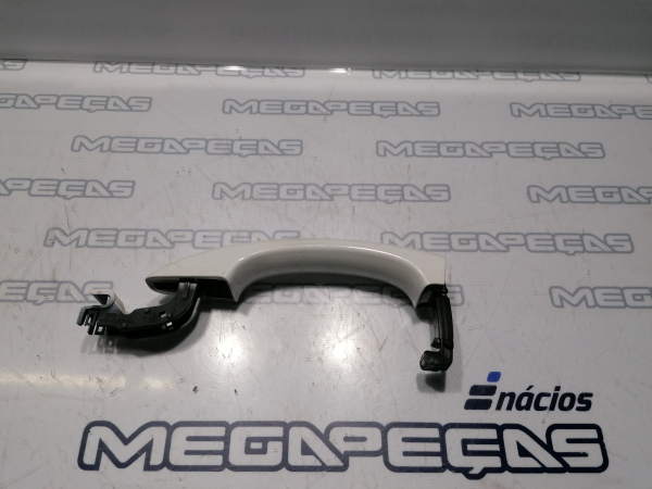 Puxador porta frente esquerda AUDI Q5 (8R)