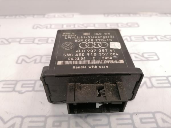 Centralita luces AUDI A8 (4E_) Imagem-1