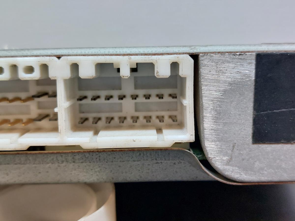 Engine control unit / ECU TOYOTA Corolla Sedan (_E10_) Imagem-5