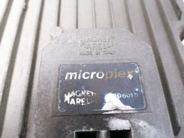 Centralita motor / ECU LANCIA Thema (834_) Imagem-1