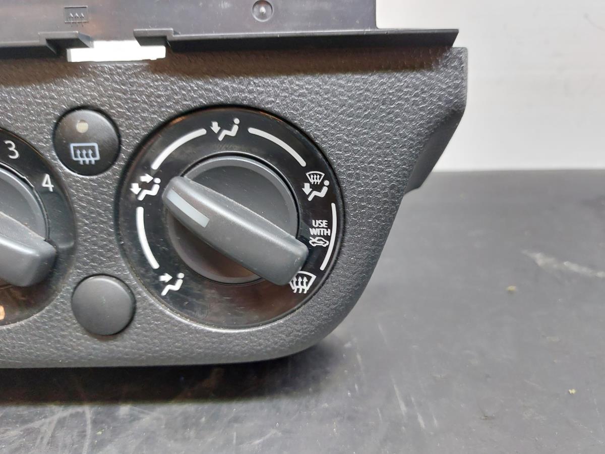 Mando climatizador SUZUKI Swift III (MZ, EZ) Imagem-3