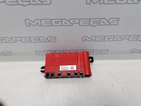 Caixa fusíveis da bateria BMW 1 (F20)