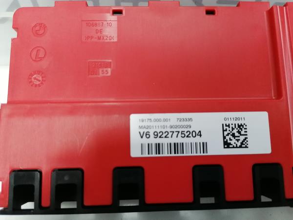 Caixa fusíveis da bateria BMW 1 (F20) Imagem-1