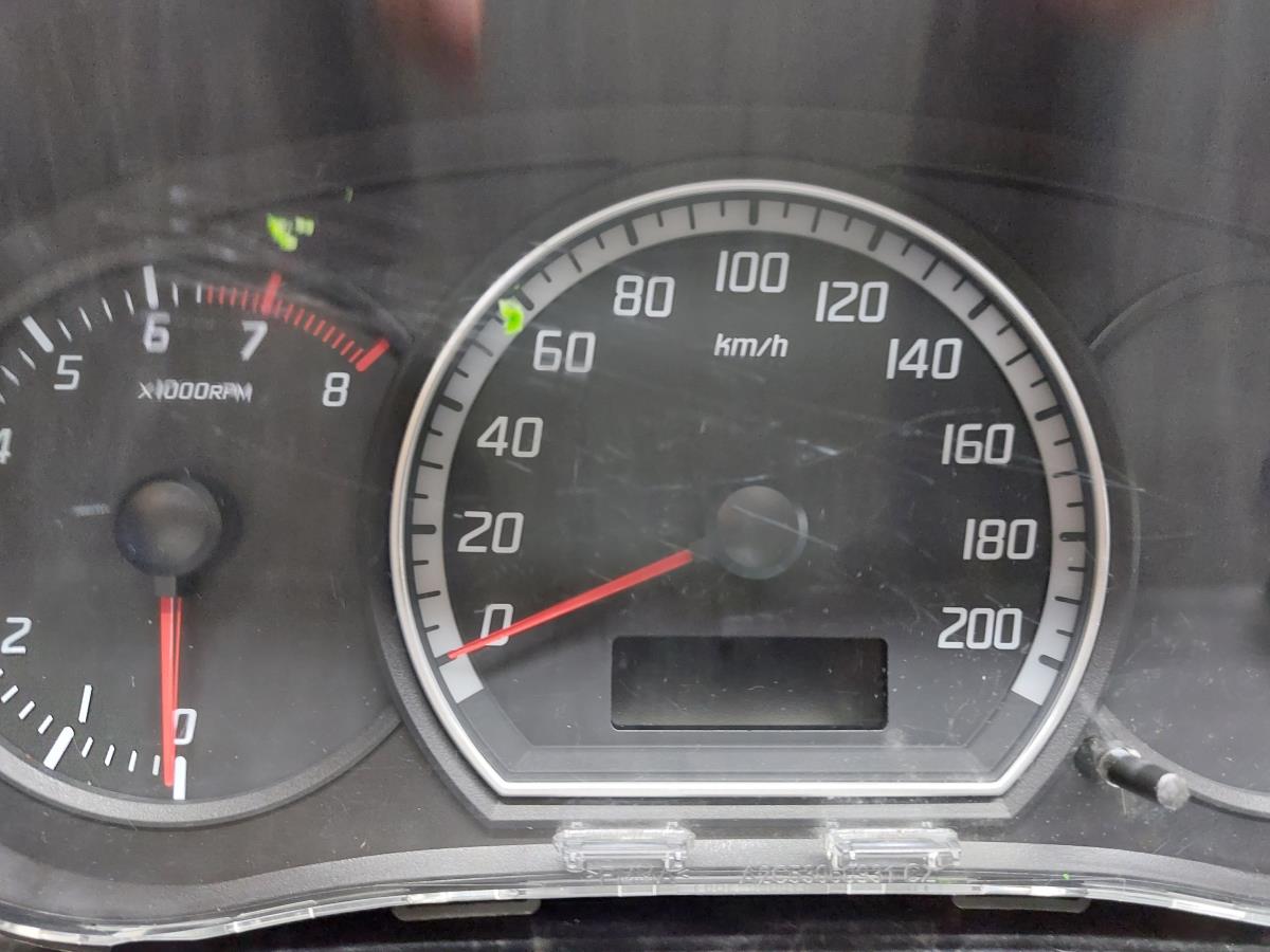 Quadro strumenti / Pannello strumenti SUZUKI Swift III (MZ, EZ) Imagem-2