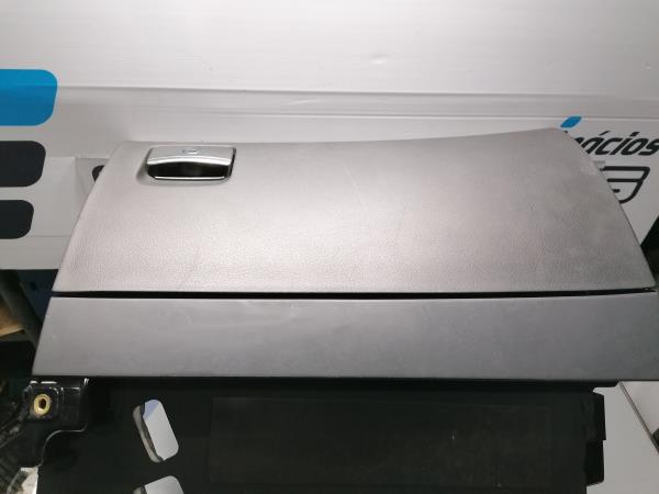 Porta luvas AUDI A8 (4E_)