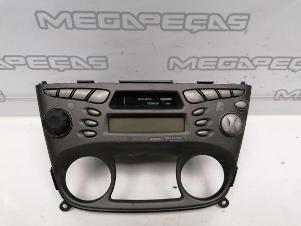 Rádio / auto-rádio NISSAN Almera II Sedan (N16)