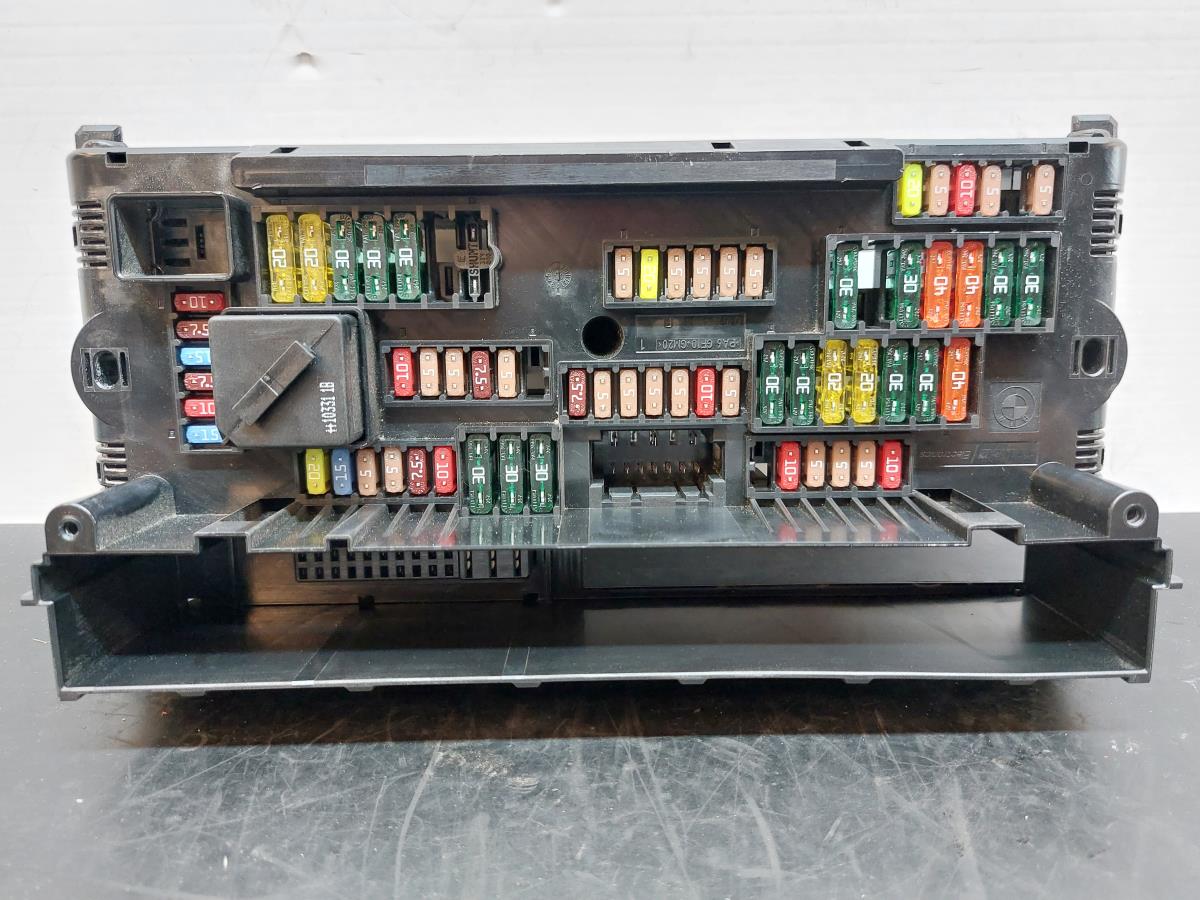 Caixa fusíveis da bateria BMW 5 (F10)