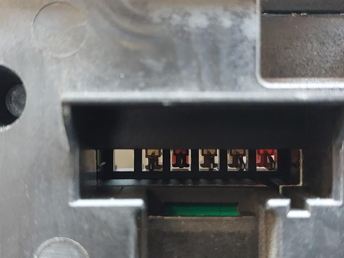 Caixa fusíveis da bateria BMW 5 (F10) Imagem-5