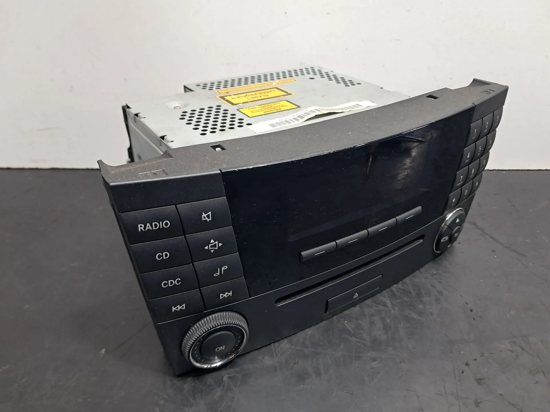 Rádio / auto-rádio MERCEDES-BENZ Classe E (W211)