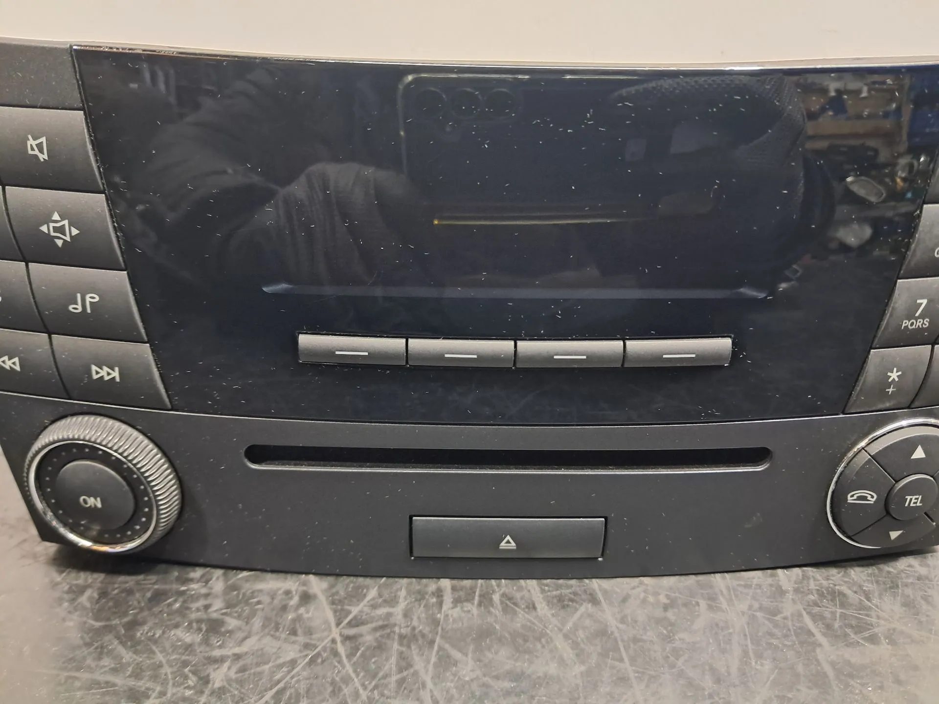 Rádio / auto-rádio MERCEDES-BENZ Classe E (W211) Imagem-3