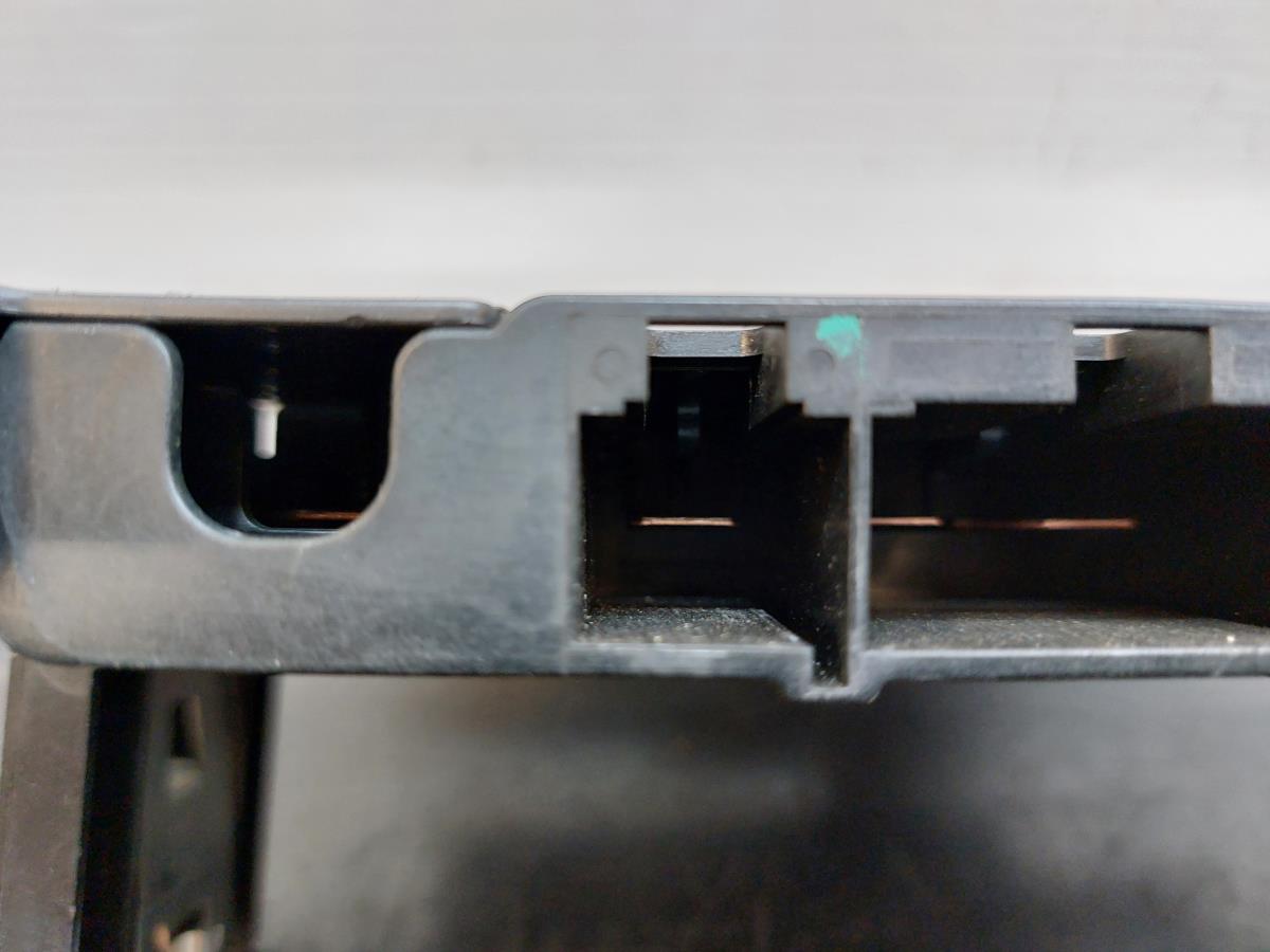 Caixa fusíveis da bateria BMW 1 (E87) Imagem-3