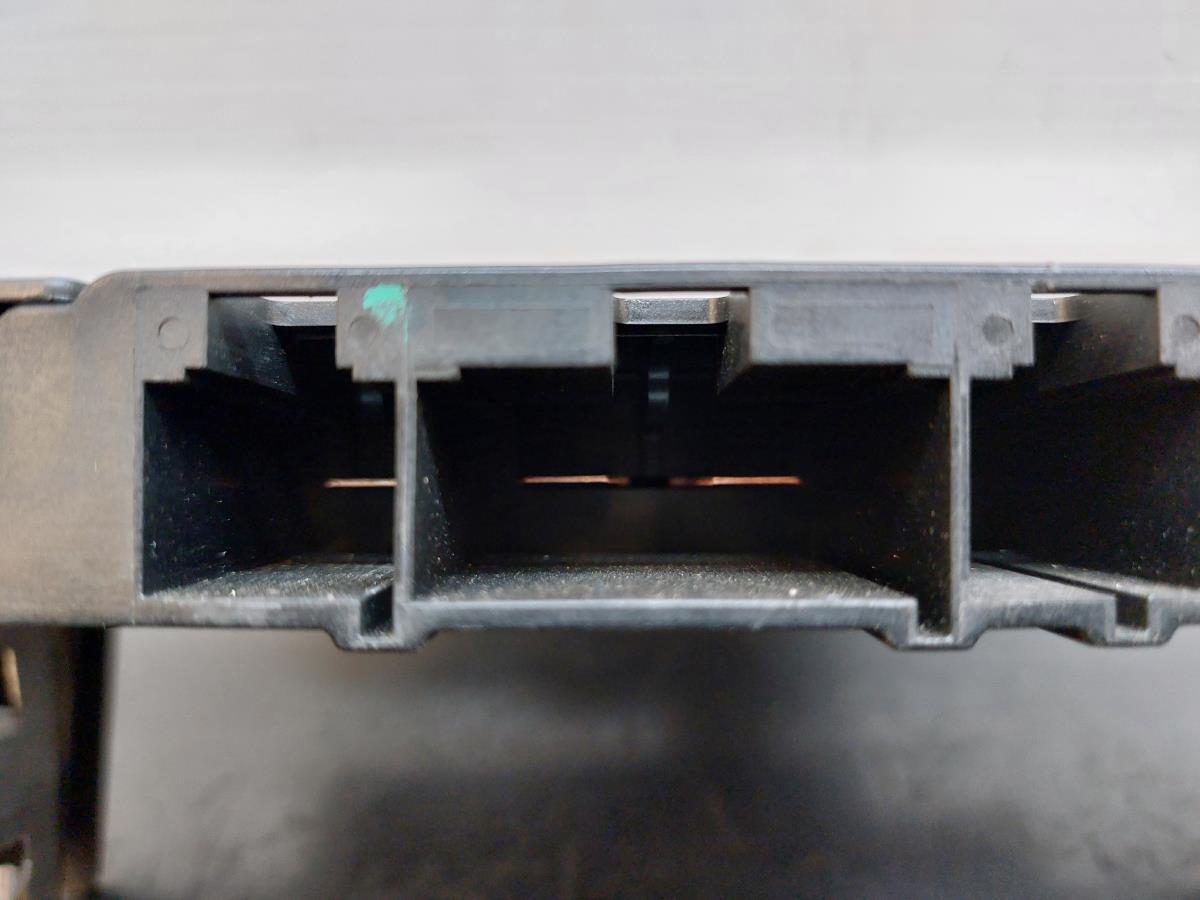 Caixa fusíveis da bateria BMW 1 (E87) Imagem-4