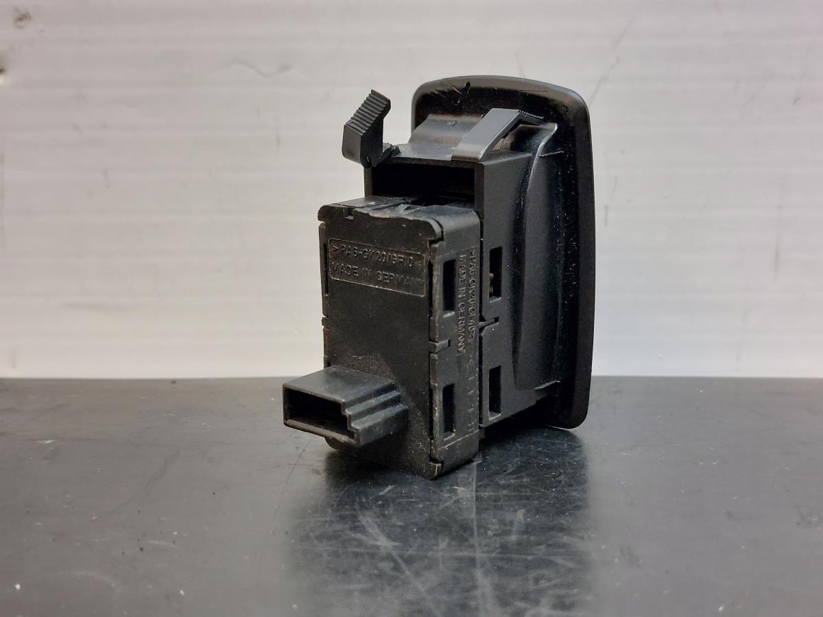 Comando / interruttore alzacristallo anteriore destro BMW 1 (E87) Imagem-2