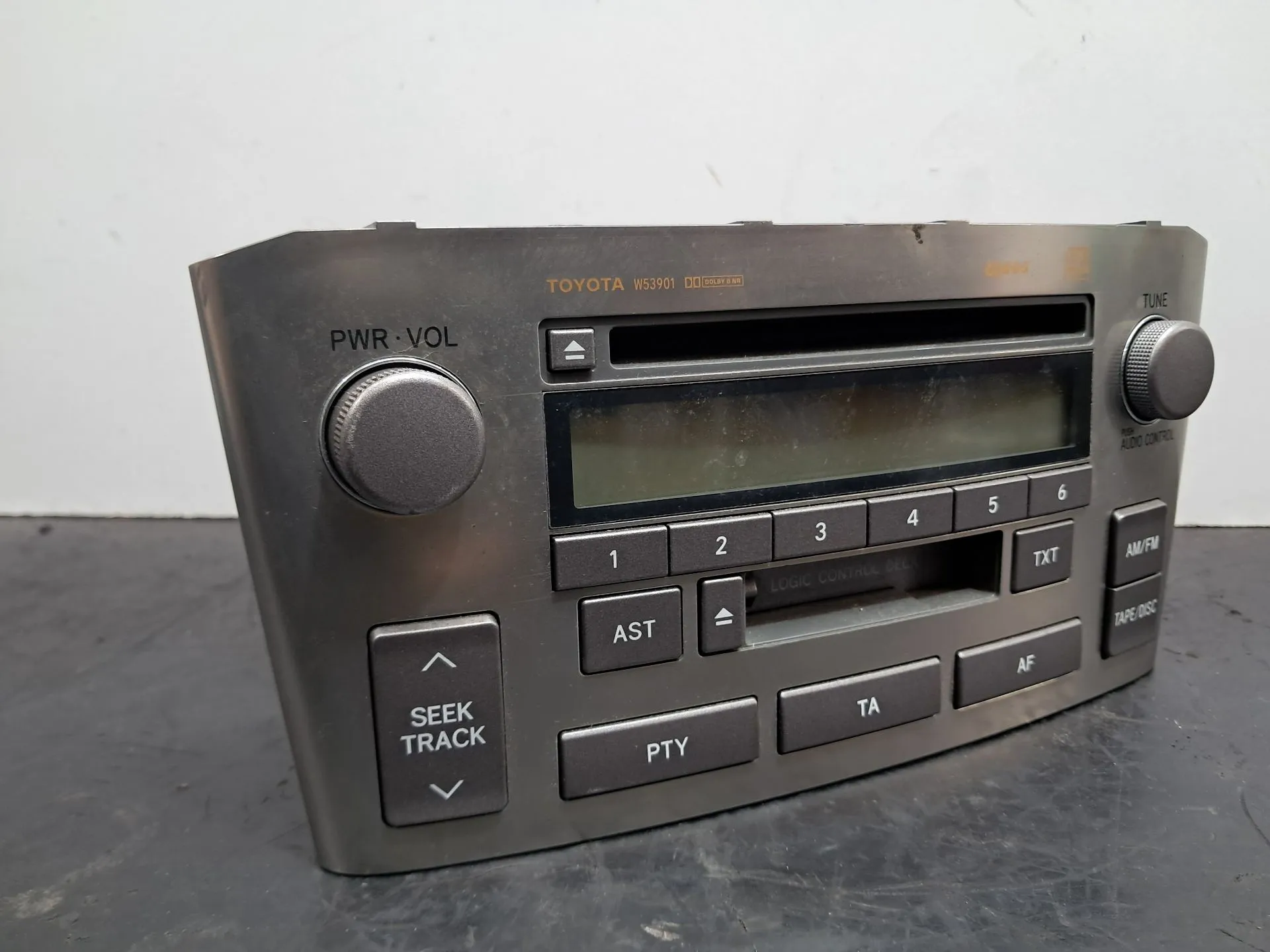 Rádio / auto-rádio TOYOTA Avensis Liftback (_T25_)