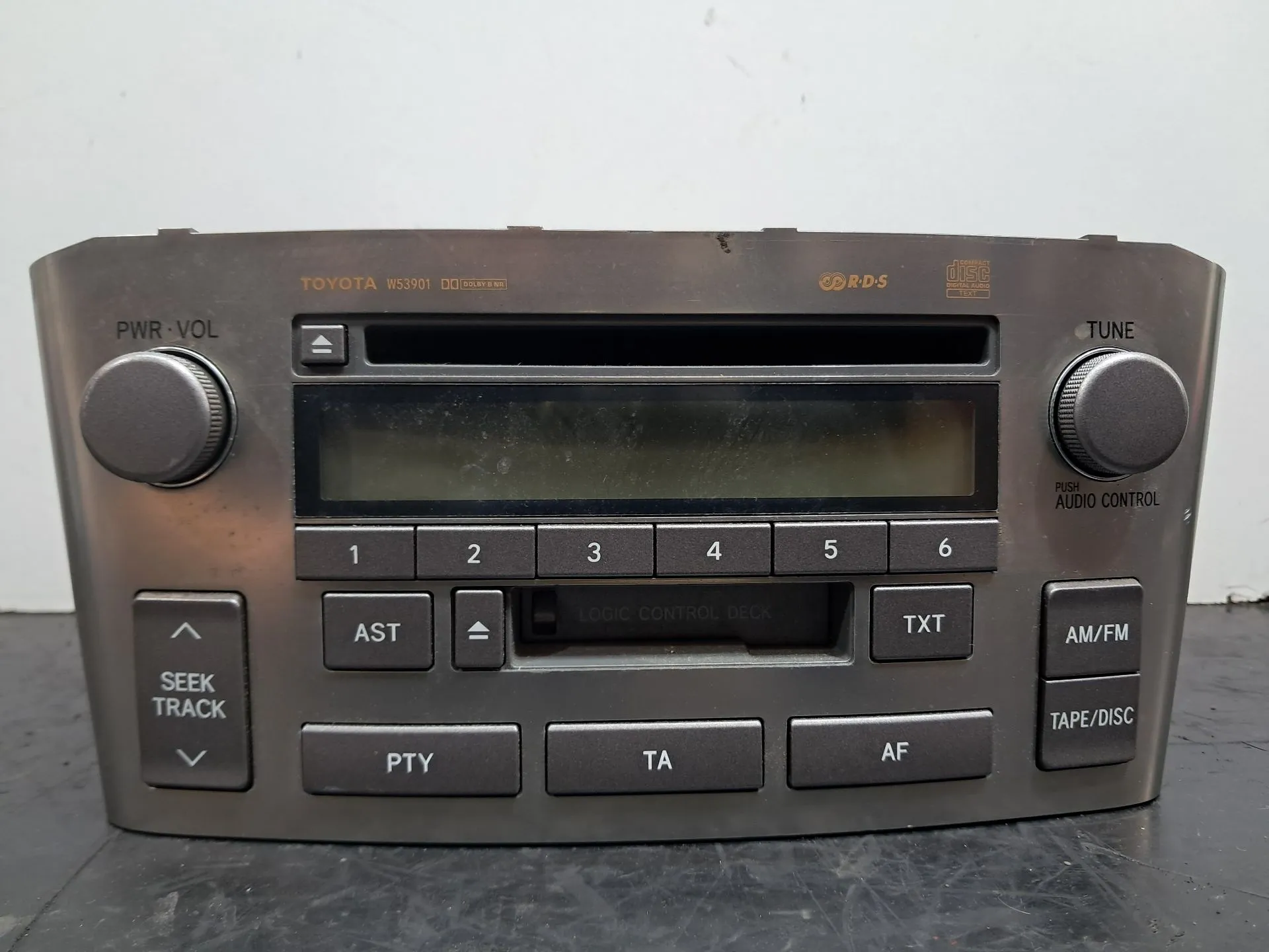 Rádio / auto-rádio TOYOTA Avensis Liftback (_T25_) Imagem-1