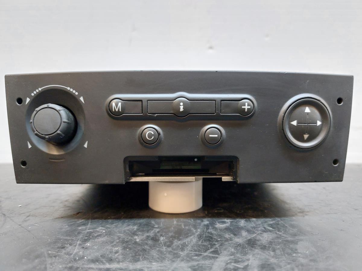 Rádio / auto-rádio RENAULT Megane II CC (EM0/1_)