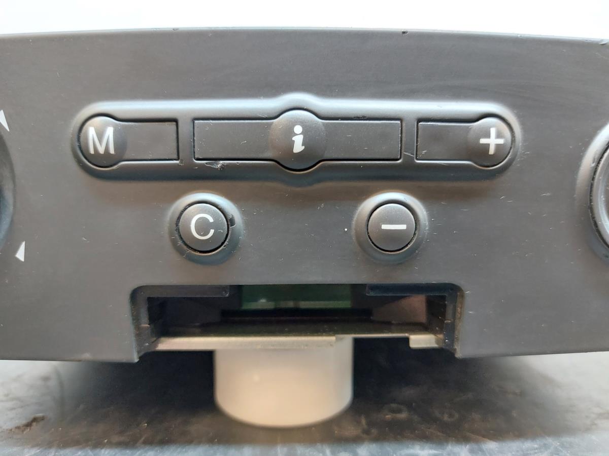 Rádio / auto-rádio RENAULT Megane II CC (EM0/1_) Imagem-1