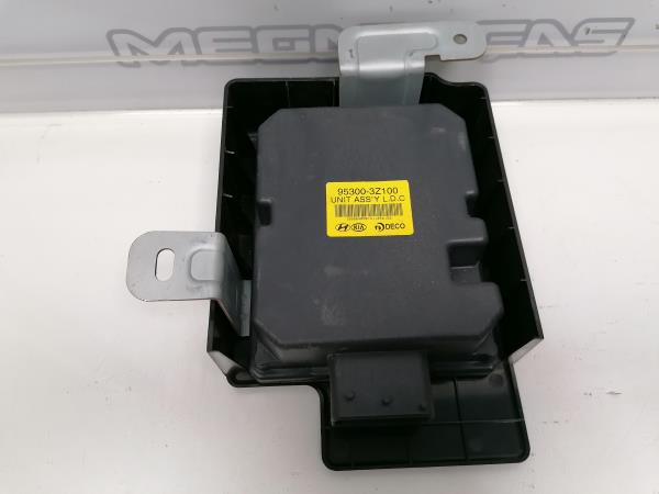 Módulo genérico HYUNDAI i40 CW (VF) | 2011 - 2019