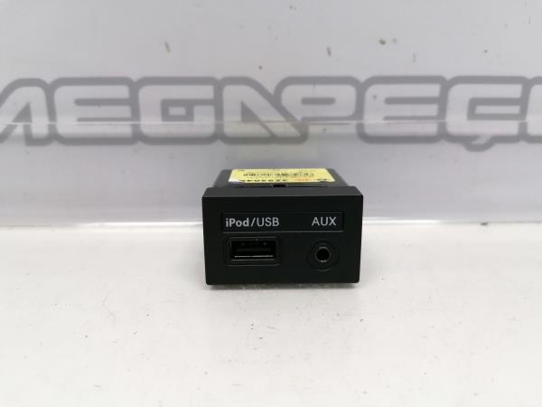 Módulo USB / AUX / IPOD HYUNDAI i40 CW (VF)