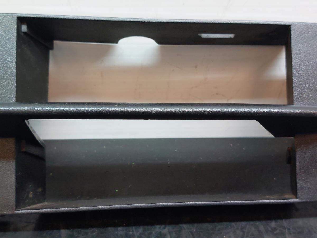 Front grille BMW 5 (E60) Imagem-3