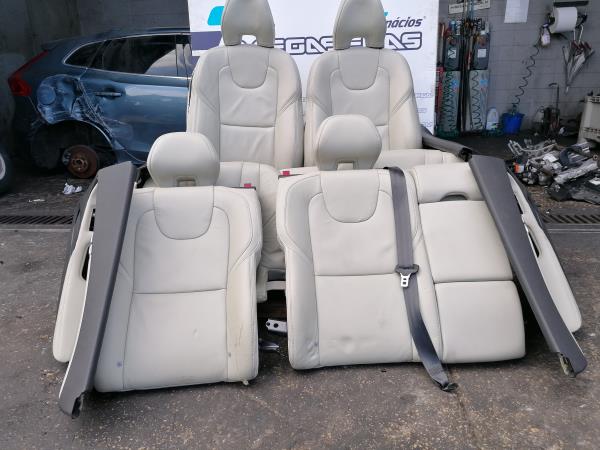Conjunto de bancos VOLVO V40 Hatchback Imagem-1