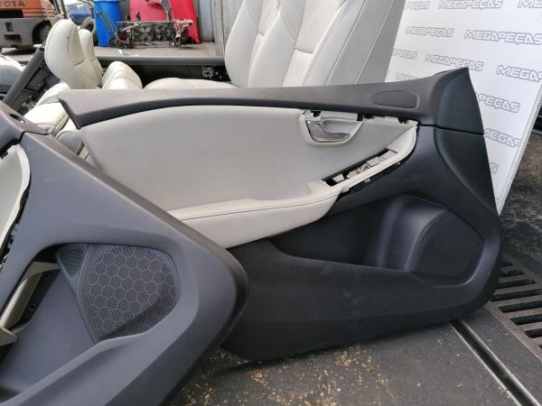 Conjunto de bancos VOLVO V40 Hatchback Imagem-8
