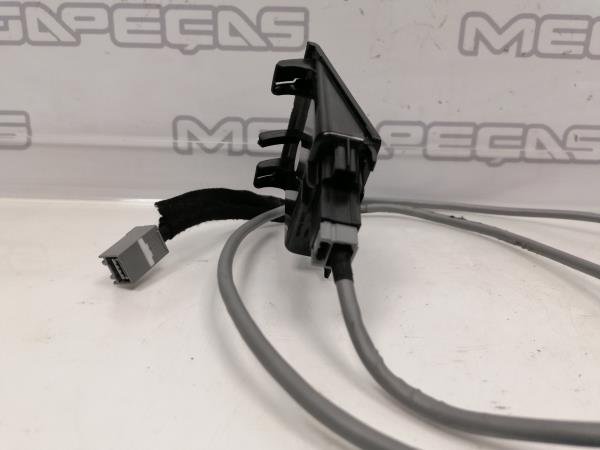 Módulo USB / AUX / IPOD VOLVO V40 Hatchback Imagem-3